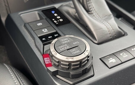 Toyota Tacoma, 2024 год, 7 500 000 рублей, 20 фотография