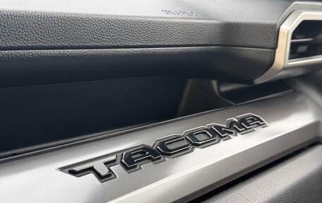 Toyota Tacoma, 2024 год, 7 500 000 рублей, 24 фотография