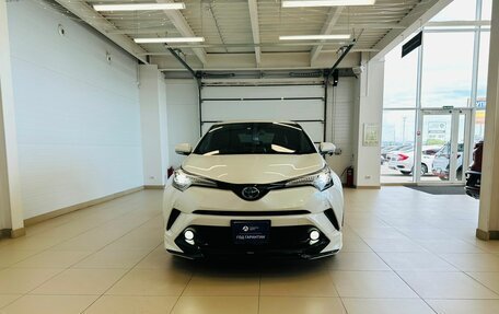 Toyota C-HR I рестайлинг, 2017 год, 1 999 900 рублей, 9 фотография