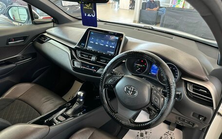 Toyota C-HR I рестайлинг, 2017 год, 1 999 900 рублей, 11 фотография