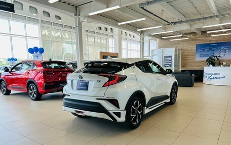 Toyota C-HR I рестайлинг, 2017 год, 1 999 900 рублей, 6 фотография