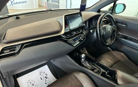 Toyota C-HR I рестайлинг, 2017 год, 1 999 900 рублей, 13 фотография
