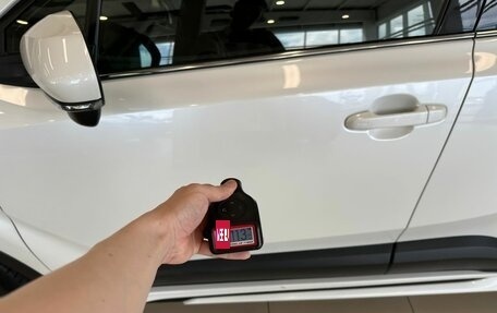 Toyota C-HR I рестайлинг, 2017 год, 1 999 900 рублей, 22 фотография