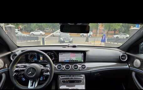 Mercedes-Benz E-Класс AMG, 2023 год, 15 000 000 рублей, 9 фотография