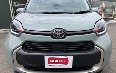 Toyota Sienta, 2023 год, 1 150 000 рублей, 6 фотография