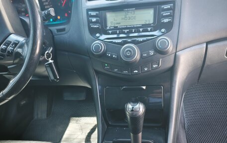 Honda Accord VII рестайлинг, 2007 год, 850 000 рублей, 20 фотография