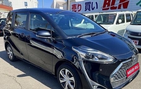 Toyota Sienta II, 2020 год, 1 080 000 рублей, 2 фотография
