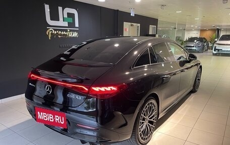 Mercedes-Benz EQE, 2022 год, 7 300 000 рублей, 6 фотография