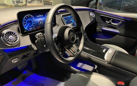 Mercedes-Benz EQE, 2022 год, 7 300 000 рублей, 12 фотография
