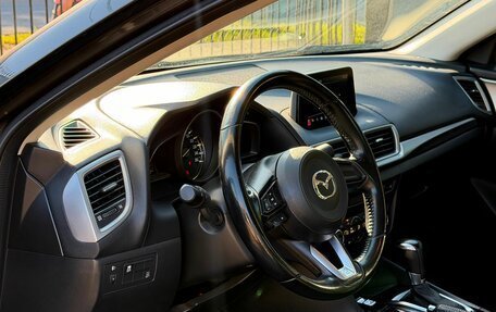 Mazda 3, 2018 год, 1 619 000 рублей, 8 фотография