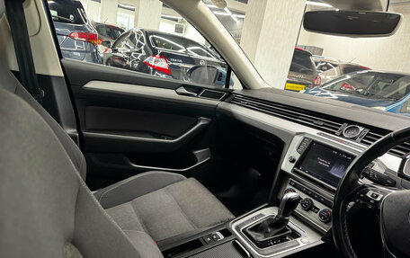 Volkswagen Passat B8 рестайлинг, 2015 год, 1 477 000 рублей, 15 фотография