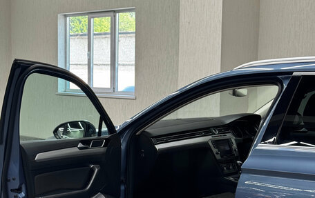 Volkswagen Passat B8 рестайлинг, 2015 год, 1 477 000 рублей, 24 фотография