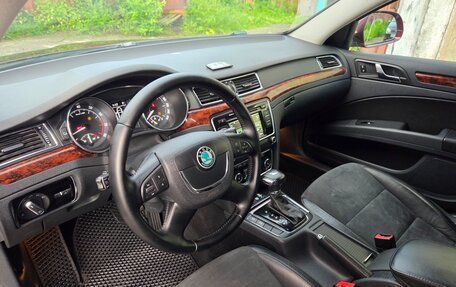 Skoda Superb III рестайлинг, 2012 год, 1 039 000 рублей, 6 фотография