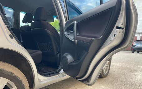 Toyota RAV4, 2011 год, 1 200 000 рублей, 2 фотография
