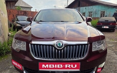 Skoda Superb III рестайлинг, 2012 год, 1 039 000 рублей, 5 фотография