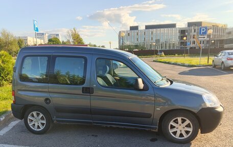 Peugeot Partner II рестайлинг 2, 2011 год, 300 000 рублей, 3 фотография
