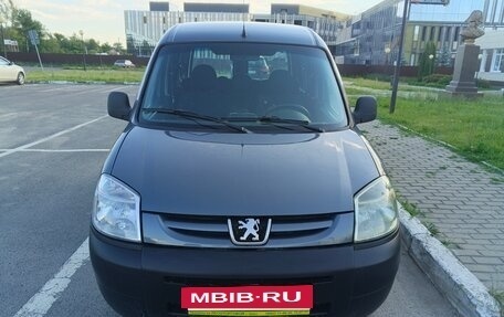 Peugeot Partner II рестайлинг 2, 2011 год, 300 000 рублей, 6 фотография