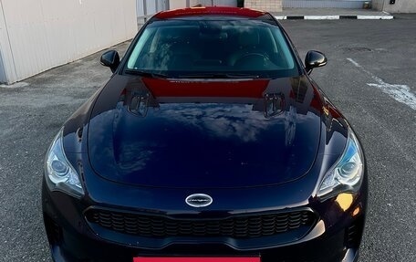 KIA Stinger I, 2018 год, 2 500 000 рублей, 10 фотография