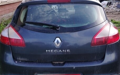 Renault Megane III, 2010 год, 250 000 рублей, 2 фотография