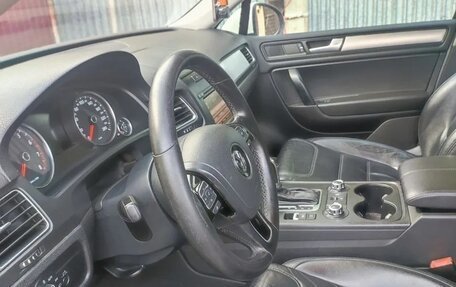 Volkswagen Touareg III, 2011 год, 1 580 рублей, 12 фотография