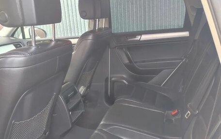 Volkswagen Touareg III, 2011 год, 1 580 рублей, 11 фотография
