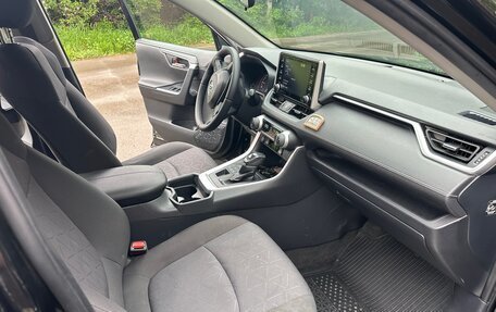 Toyota RAV4, 2020 год, 3 320 000 рублей, 6 фотография