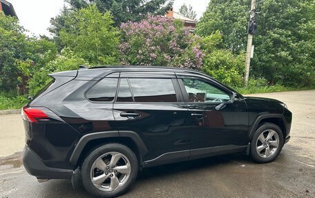 Toyota RAV4, 2020 год, 3 320 000 рублей, 3 фотография