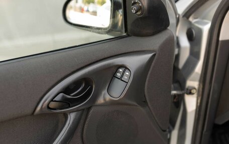 Ford Focus IV, 2005 год, 300 000 рублей, 15 фотография