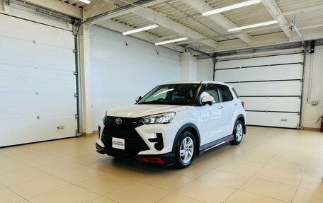 Toyota Raize I, 2021 год, 1 999 000 рублей, 2 фотография
