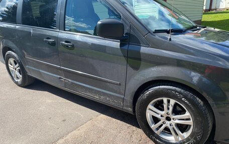 Dodge Caravan V, 2011 год, 1 299 000 рублей, 3 фотография