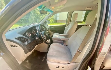 Dodge Caravan V, 2011 год, 1 299 000 рублей, 9 фотография