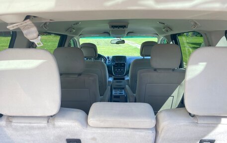 Dodge Caravan V, 2011 год, 1 299 000 рублей, 13 фотография