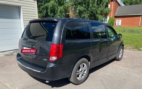 Dodge Caravan V, 2011 год, 1 299 000 рублей, 16 фотография
