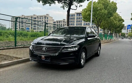 Volkswagen Lavida, 2022 год, 1 050 000 рублей, 1 фотография