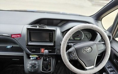 Toyota Noah III, 2016 год, 1 700 000 рублей, 1 фотография
