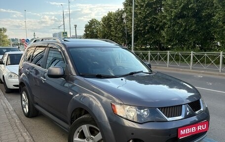 Mitsubishi Outlander III рестайлинг 3, 2008 год, 920 000 рублей, 1 фотография