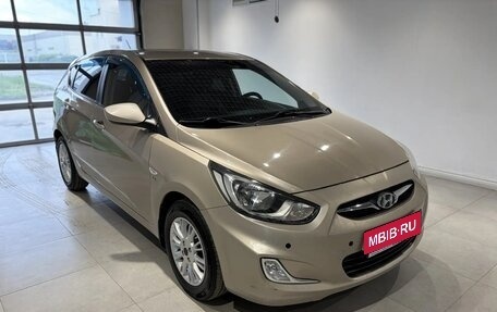 Hyundai Solaris II рестайлинг, 2013 год, 850 000 рублей, 1 фотография