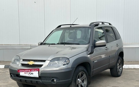 Chevrolet Niva I рестайлинг, 2017 год, 836 000 рублей, 3 фотография