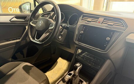 Volkswagen Tiguan II, 2021 год, 3 099 000 рублей, 18 фотография