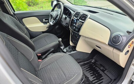 Renault Logan II, 2018 год, 850 000 рублей, 14 фотография