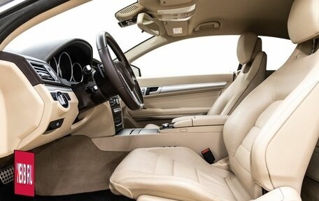 Mercedes-Benz E-Класс, 2015 год, 2 458 000 рублей, 31 фотография