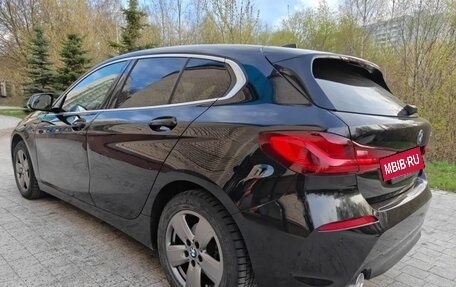 BMW 1 серия, 2021 год, 1 899 000 рублей, 2 фотография