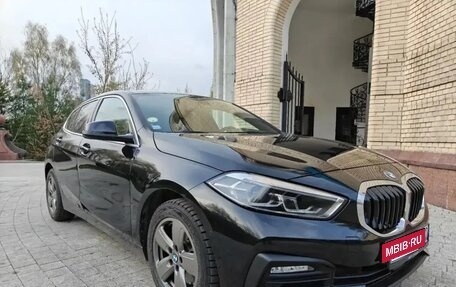 BMW 1 серия, 2021 год, 1 899 000 рублей, 22 фотография