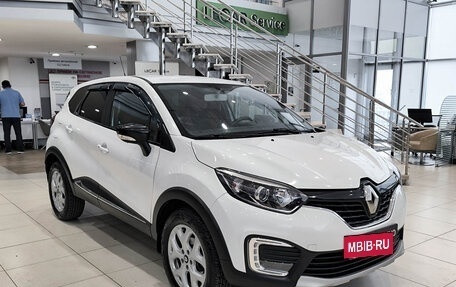Renault Kaptur I рестайлинг, 2017 год, 1 230 000 рублей, 3 фотография