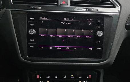 Volkswagen Tiguan II, 2021 год, 2 570 000 рублей, 14 фотография