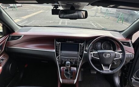 Toyota Harrier, 2017 год, 2 050 000 рублей, 4 фотография