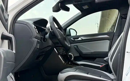 Volkswagen T-Roc I, 2022 год, 1 520 004 рублей, 12 фотография