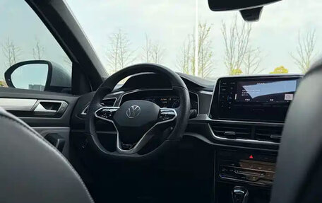 Volkswagen T-Roc I, 2022 год, 1 520 004 рублей, 19 фотография