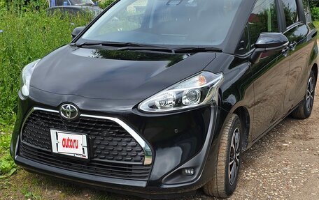 Toyota Sienta II, 2022 год, 1 500 000 рублей, 11 фотография