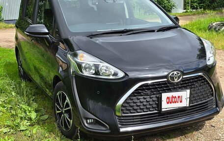 Toyota Sienta II, 2022 год, 1 500 000 рублей, 12 фотография